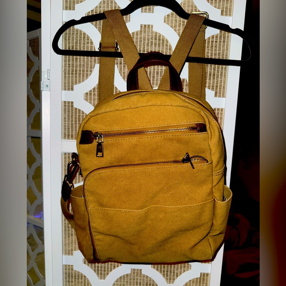 Antik Craft backpack, medium size, used like new for women or girls